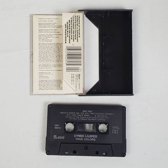 Cyndi Lauper - True Colors Cassette Tape 1986 Portrait - Picture 2 of 2
